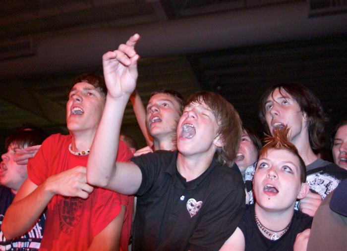 Alexisonfire_punkoryan_290904_128.jpg