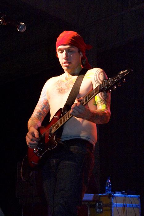Alexisonfire_punkoryan_290904_235.jpg