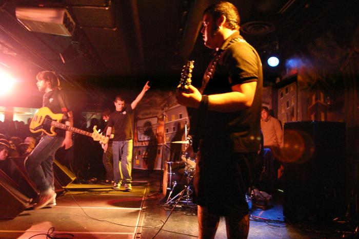 Alexisonfire_punkoryan_300404_16.jpg