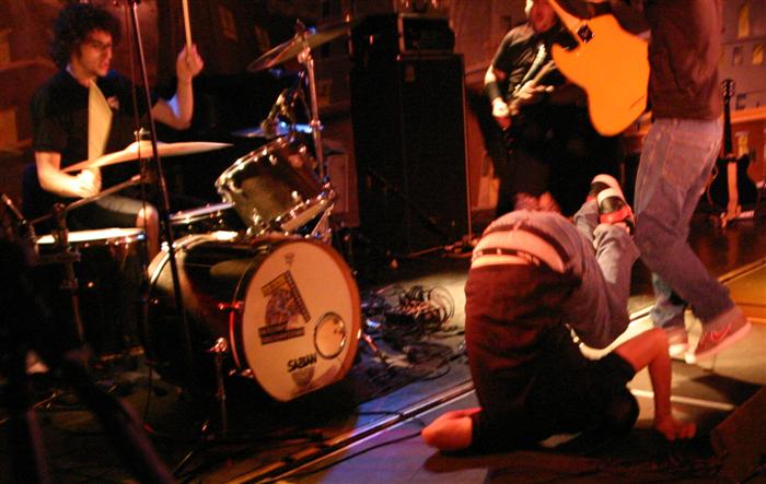 Alexisonfire_punkoryan_300404_15.jpg