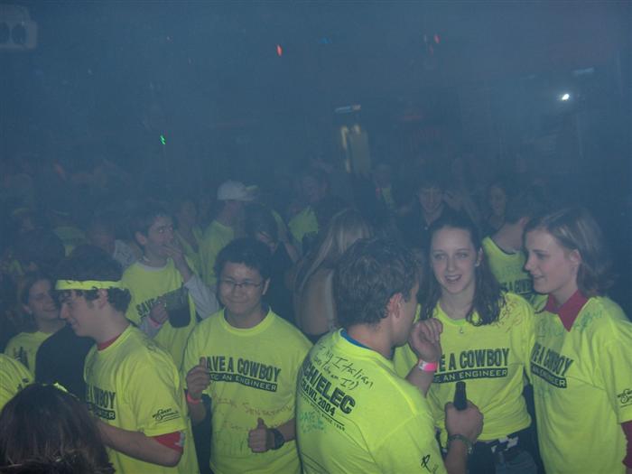 Mech_Elec_Pub_Crawl_051104_067.jpg