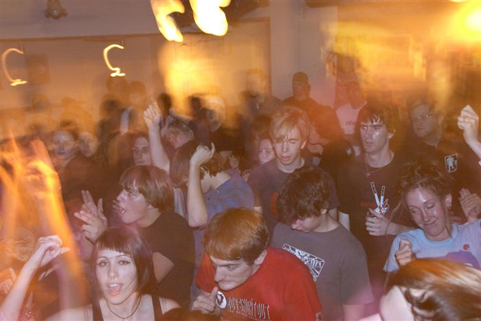 The_Paper_Kites_190804_035.jpg