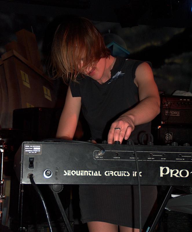 Metric_231103_012.jpg