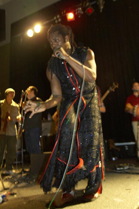 Antibalas_punkoryan_161004_04.jpg
