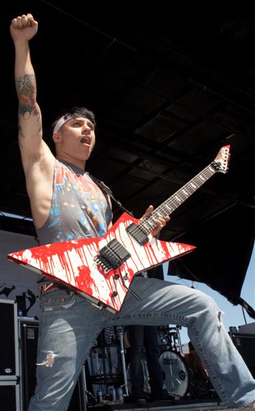 Atreyu - punkoryan - 140705-002.jpg